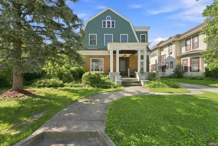 424 W Washington Street, Bluffton, IN 46714 - #2