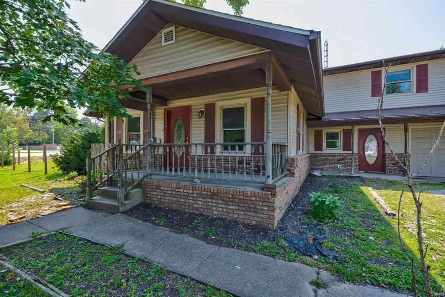 210 S East Street, Oakland City, IN 47660 - #3