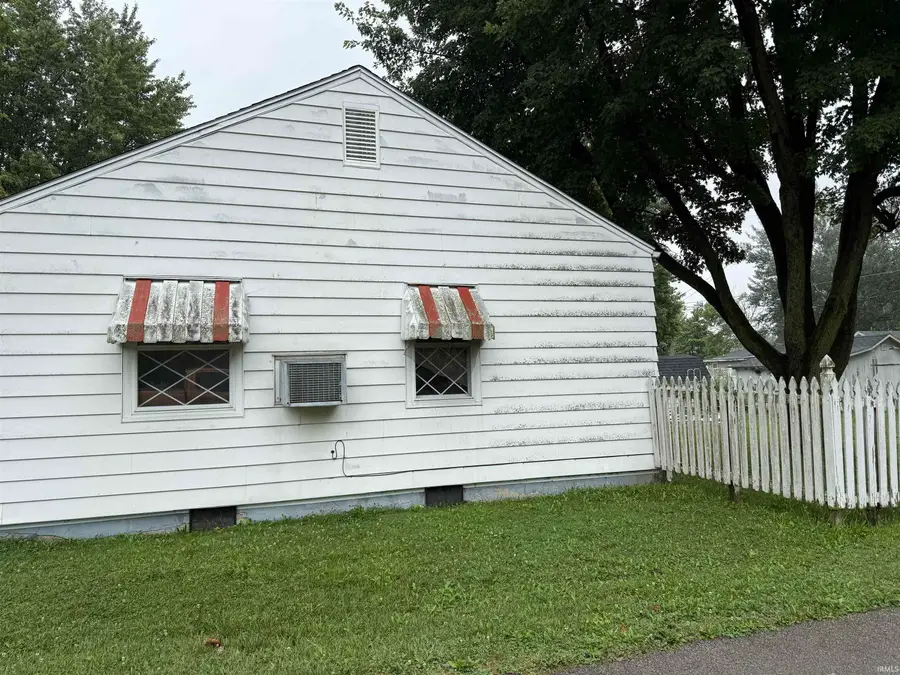 535 W Grant Street, Hartford City, IN 47348 - #2