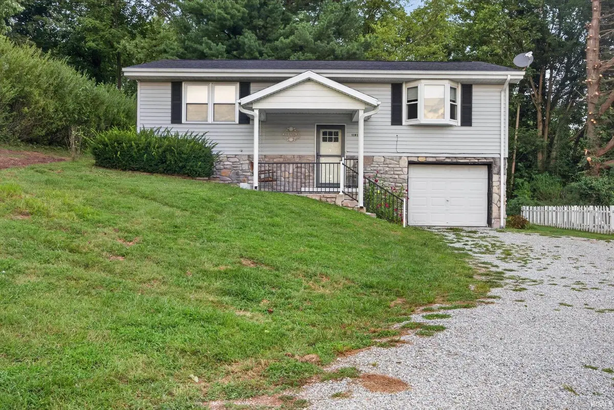 11911 W River Road, Shoals, IN 47581 - #1