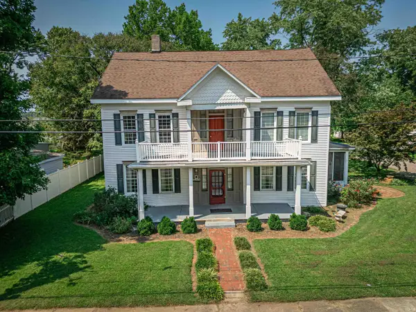 922 Granary Street, New Harmony, IN 47631