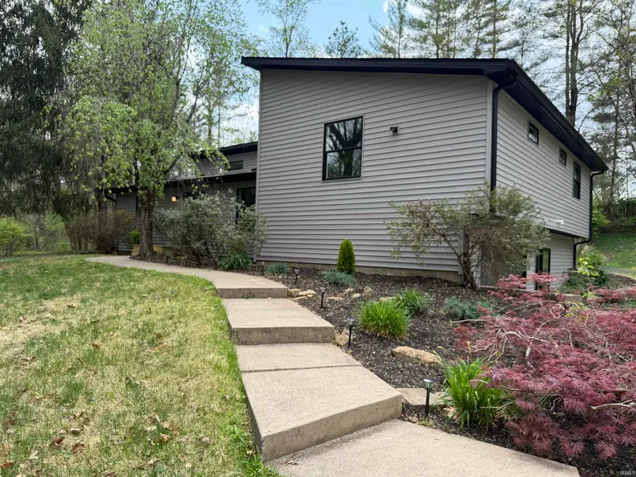 4620 S Woodbine Drive, Bloomington, IN 47403 - #2