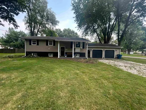 906 N Hillcrest Road, Vincennes, IN 47591