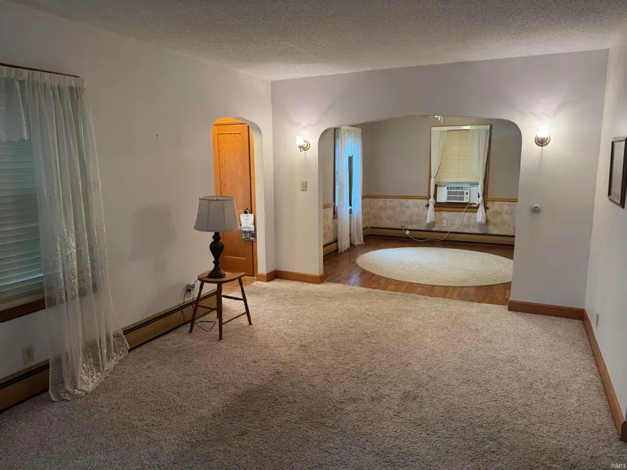 11529 Edgewater Avenue, Hoagland, IN 46745 - #3