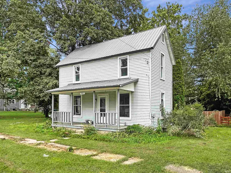 303 W Vine Street, Oxford, IN 47971 - #2