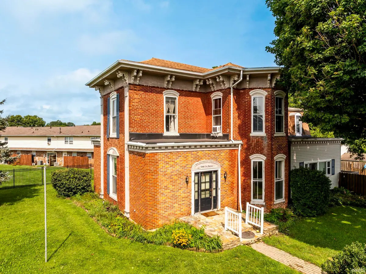 8200 W Smith Street, Yorktown, IN 47396 - #1