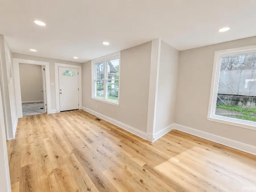 733 E Bronson Street, South Bend, IN 46601 - #3