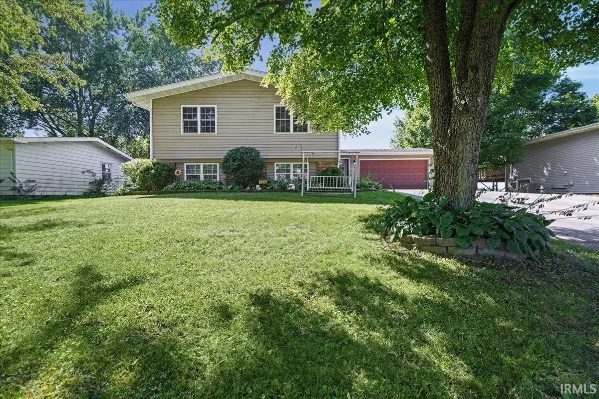 534 Robyn Road, Valparaiso, IN 46385 - #1