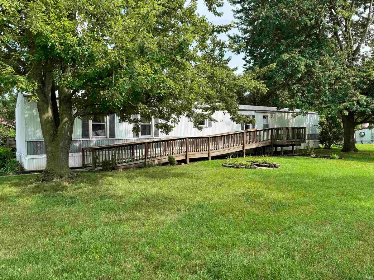 402 S Higbee Street, Milford, IN 46542 - #1