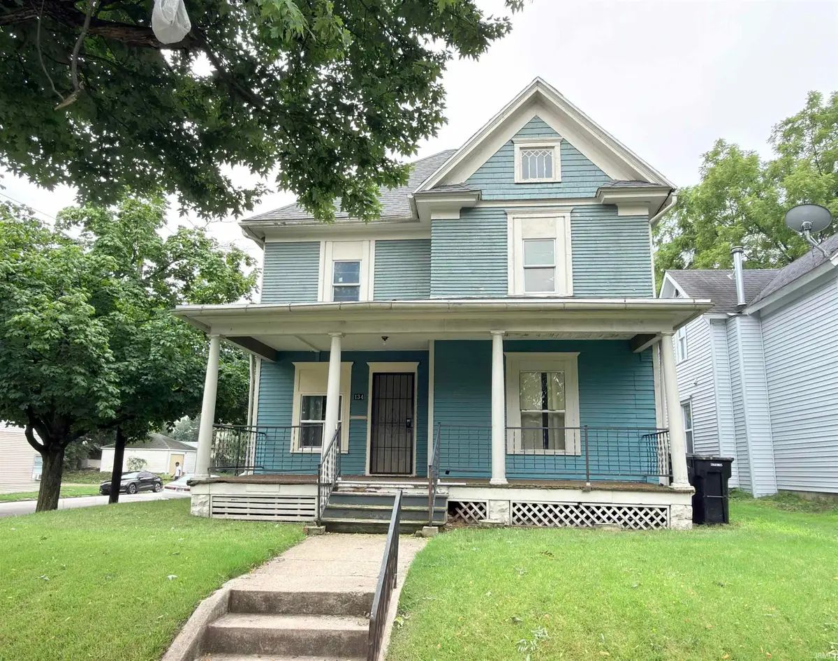134 E Calvert Street, South Bend, IN 46613 - #1