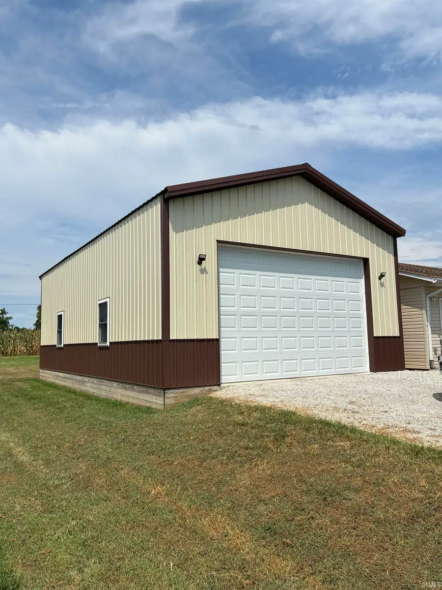 1980 E Henry Sievers Road, Vincennes, IN 47591 - #2