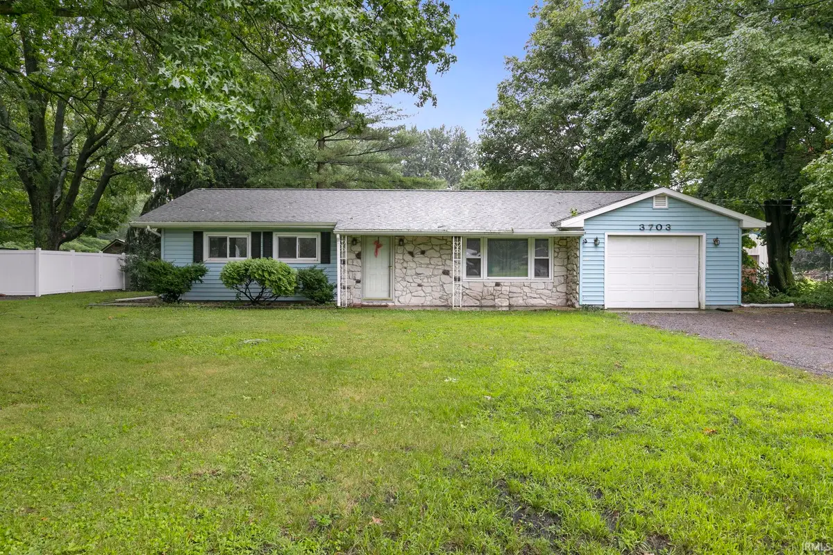 3703 W Old Road 30, Warsaw, IN 46580 - #1