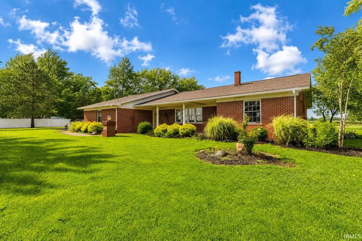 4554 W 100 S, Huntington, IN 46750 - #1