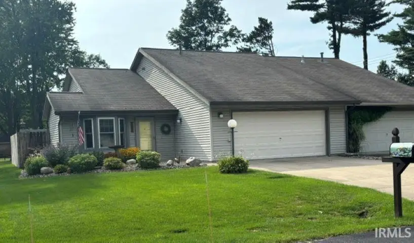 1501 Pine Ridge Court, Elkhart, IN 46514 - #1