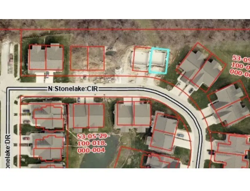 2462 N Stonelake Circle, Bloomington, IN 47404 - #2