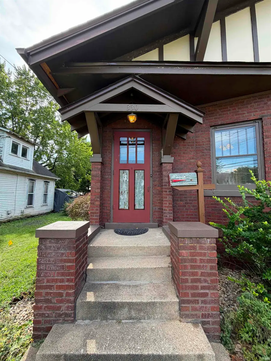 330 S Jefferson Street, Bloomfield, IN 47424 - #2