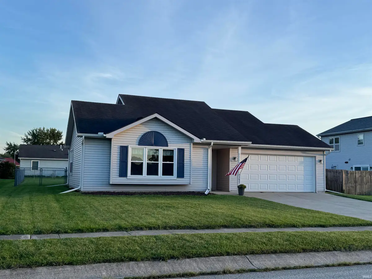2022 Stoney Hurst Bend, Huntington, IN 46750 - #1