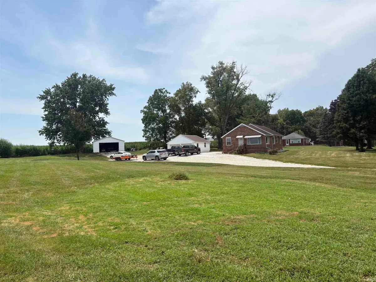 6495 E Old 50 Highway, Vincennes, IN 47591 - #1