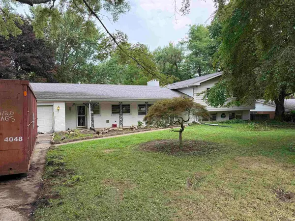 16325 Shamrock Drive, Mishawaka, IN 46544
