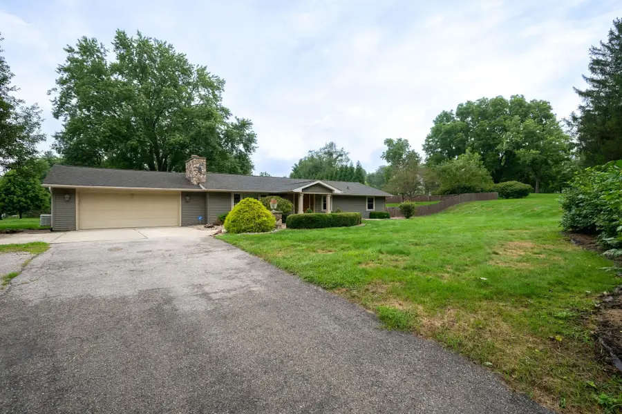 6902 W Hamilton Road, Fort Wayne, IN 46814 - #3