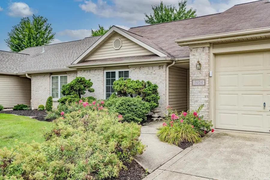 7404 Montclair Drive, Fort Wayne, IN 46804 - #2