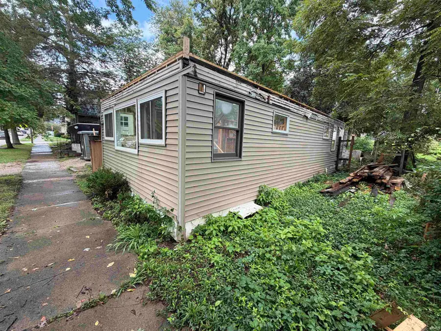 618 W Howe Street, Bloomington, IN 47403 - #2