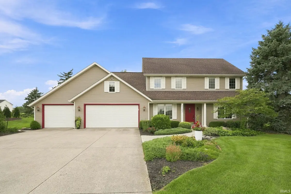5207 N State Road 101, Woodburn, IN 46797 - #1