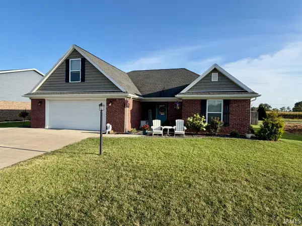 1453 W Chukar Hollow, Haubstadt, IN 47639