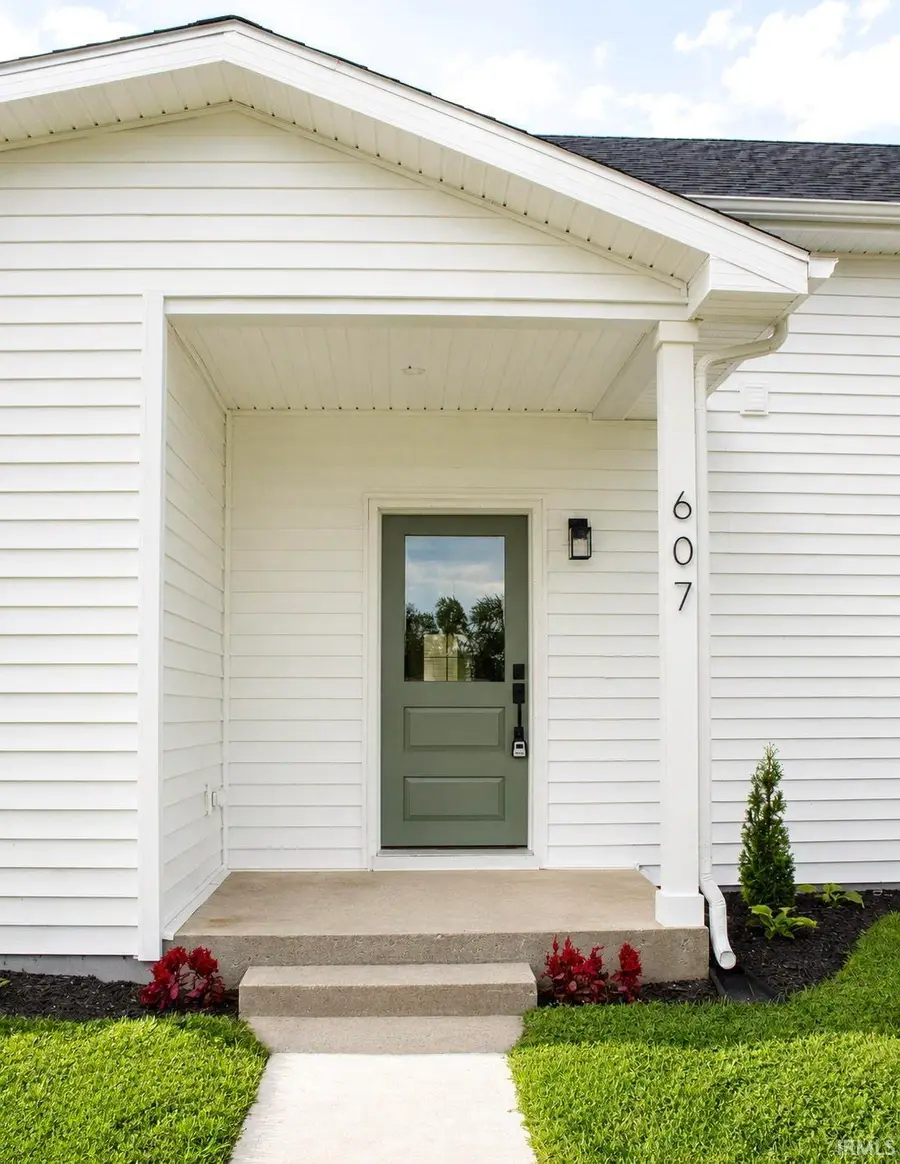 607 N Mill Street, North Manchester, IN 46962 - #2