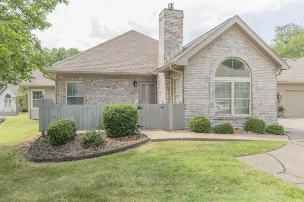 8217 River Park Way, Evansville, IN 47715
