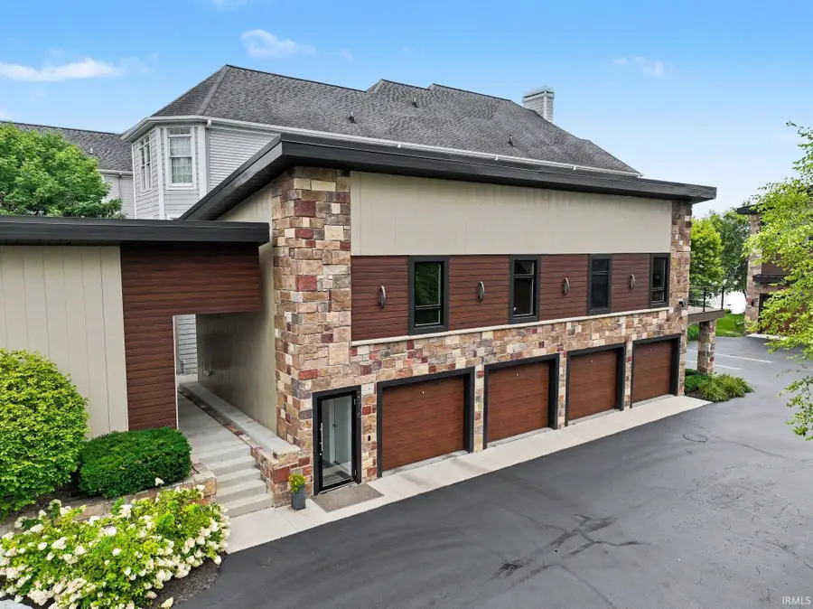 2316 E Winona Avenue, Winona Lake, IN 46590 - #3