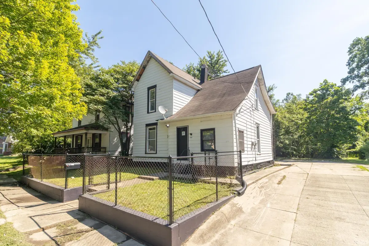 1208 N Elm Street, Muncie, IN 47303 - #1