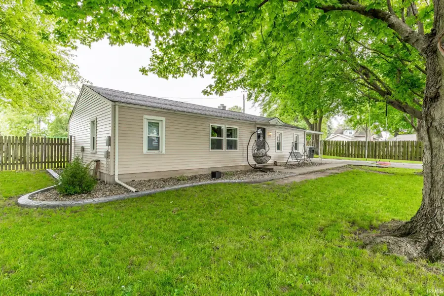 124 N Babcock Street, Topeka, IN 46571 - #2