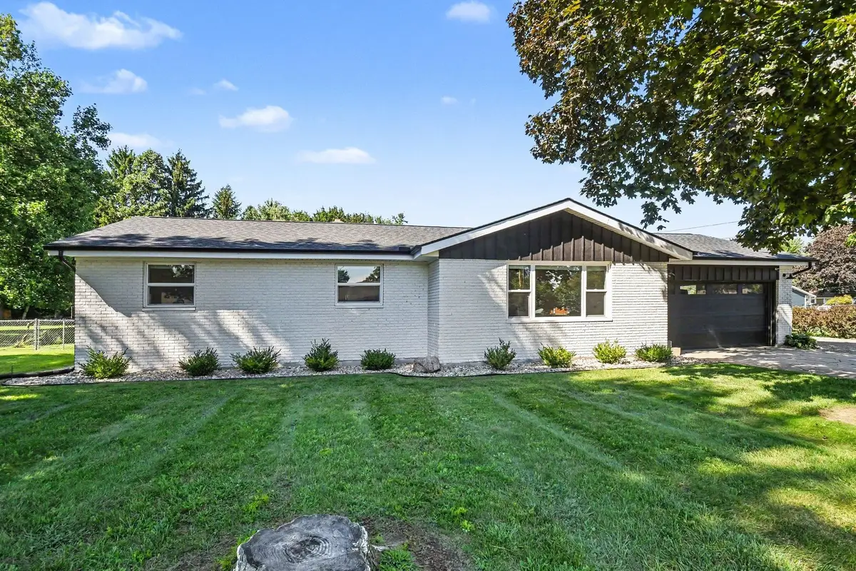 15219 Kerlin Drive, Granger, IN 46530 - #1