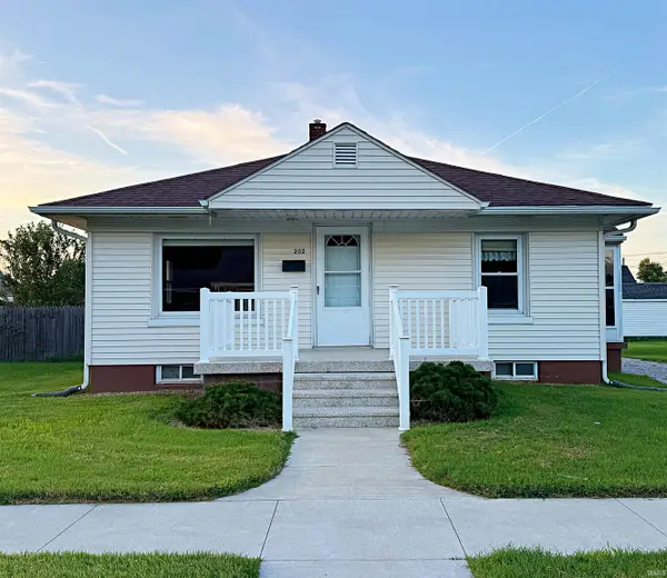 202 Dewey Avenue, Washington, IN 47501