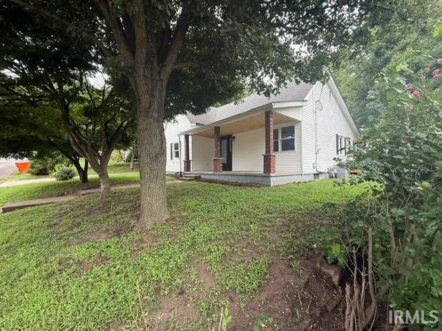 240 E Grove Street, Bloomfield, IN 47424 - #2
