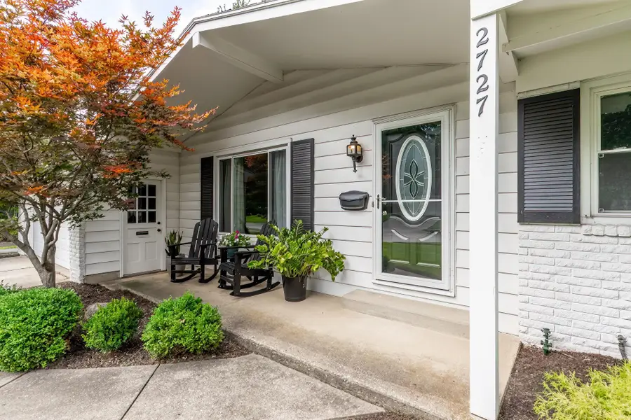 2727 Roscommon Drive, Fort Wayne, IN 46805 - #3