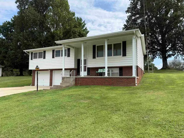 352 Johnson Lane, Bedford, IN 47421