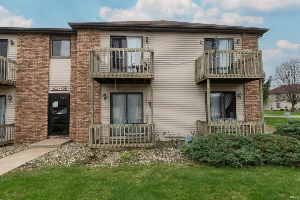 402 Clarinet Boulevard, Elkhart, IN 46516