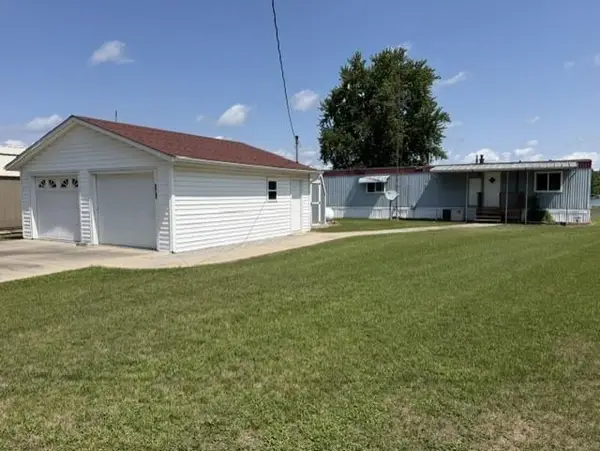 315 Ln 301 Barton Lk, Fremont, IN 46737