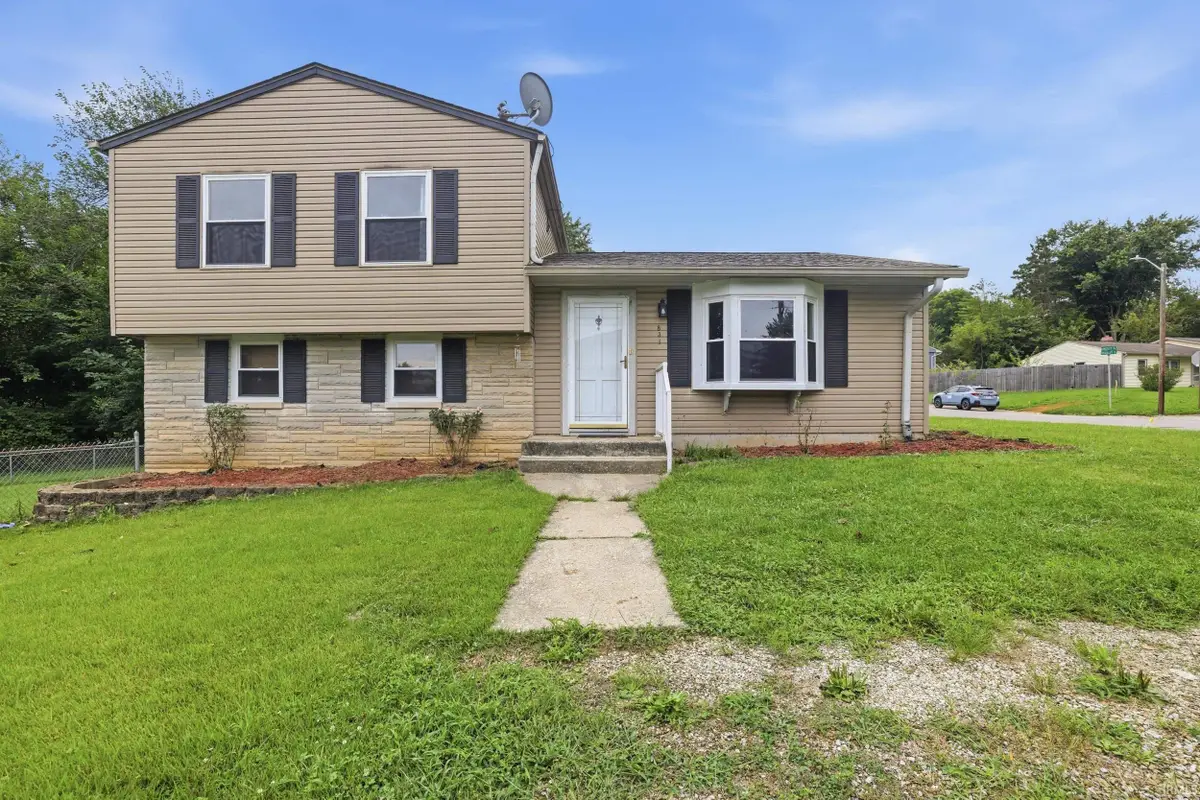 831 W Briarcliff Drive, Bloomington, IN 47404 - #1