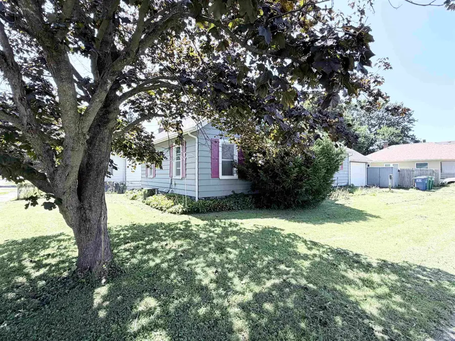 824 Ohio Street, Laporte, IN 46350 - #3