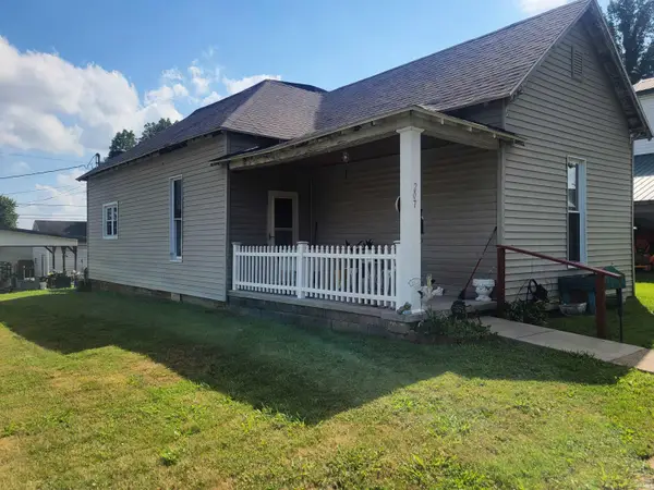207 E George Street, Washington, IN 47501
