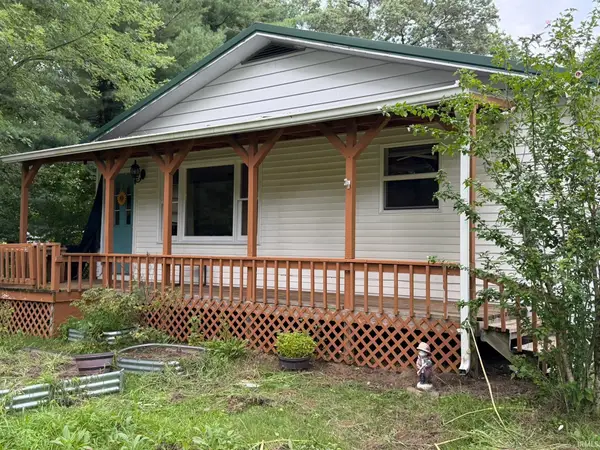 3320 E State Road 10 Highway, Knox, IN 46534