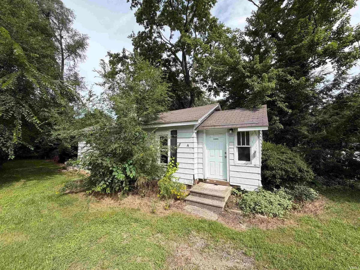54409 Silver Street, Elkhart, IN 46514 - #1