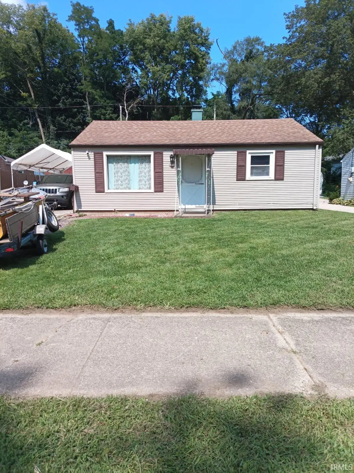 1027 E Chippewa Avenue, South Bend, IN 46614 - #1