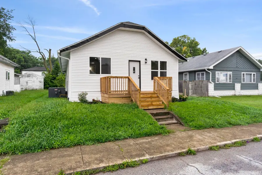 905 E Richmond Street, Kokomo, IN 46901 - #2