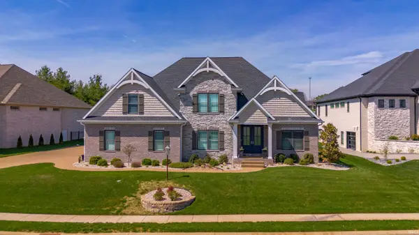1087 Lakefield Drive, Newburgh, IN 47630