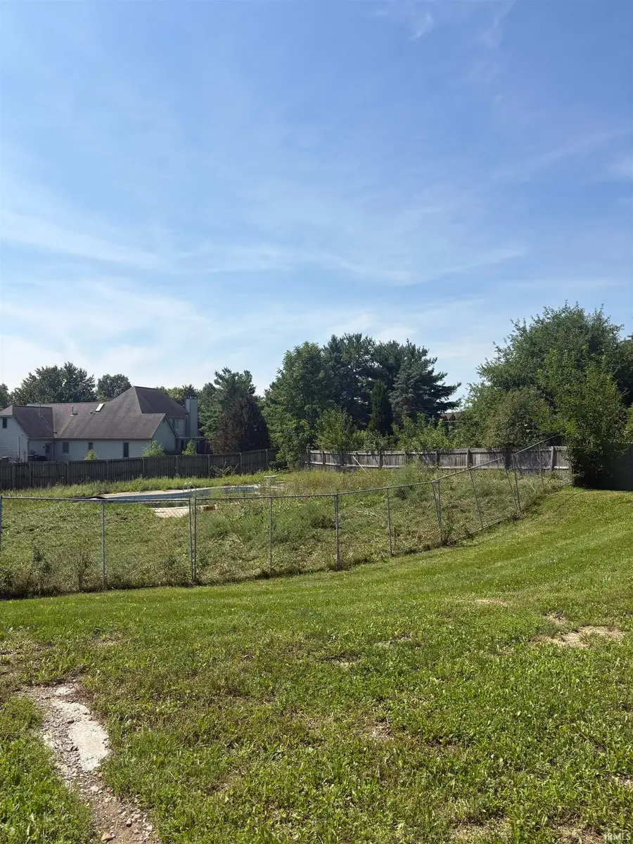 9401 Stagecoach Drive, Fort Wayne, IN 46804 - #3