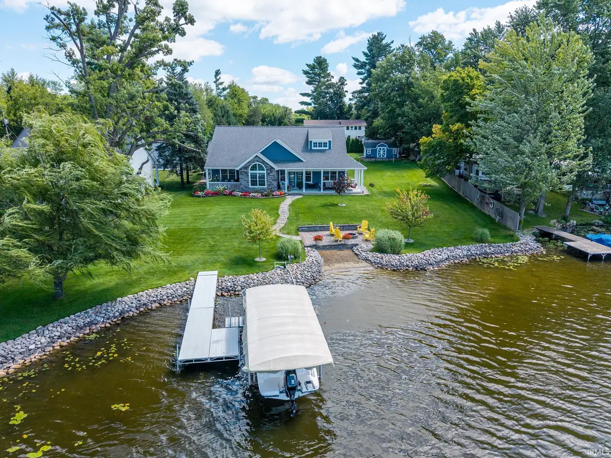 6270 S 085 W Road, Wolcottville, IN 46795 - #1